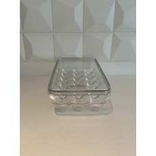 HUEVERA DE ACRILICO CON TAPA X 18 HUEVOS