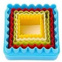 CORTANTE PLASTICO CUADRADO X 5 CON ONDAS CORTANTE PLASTICO CUADRADO X 5 CON ONDAS