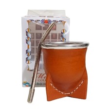 MATE DE VIDRIO FORRADO EN CUERO CON PIE VAQUETA CON BOMBILLA TIPO CAMIONERO MATE DE VIDRIO FORRADO EN CUERO CON PIE VAQUETA CON BOMBILLA TIPO CAMIONERO