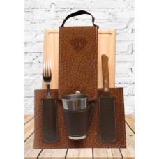 JUEGO DE ASADO RC RECTANGULAR CON VASO SIMIL CARPINCHO