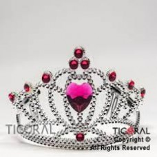 CORONA DE REINA CON CORAZON Y PLUMITAS