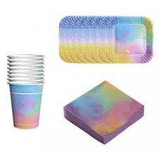 KIT DESCARTABLE PLATOS + VASOS + SERVILLETAS PARA 8 PERSONAS MULTICOLOR PASTEL